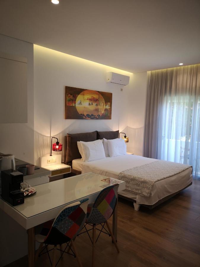 Rustemi Aparthotel Sarandë Buitenkant foto