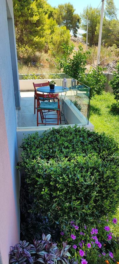 Rustemi Aparthotel Sarandë Buitenkant foto