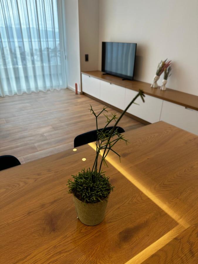 Rustemi Aparthotel Sarandë Buitenkant foto