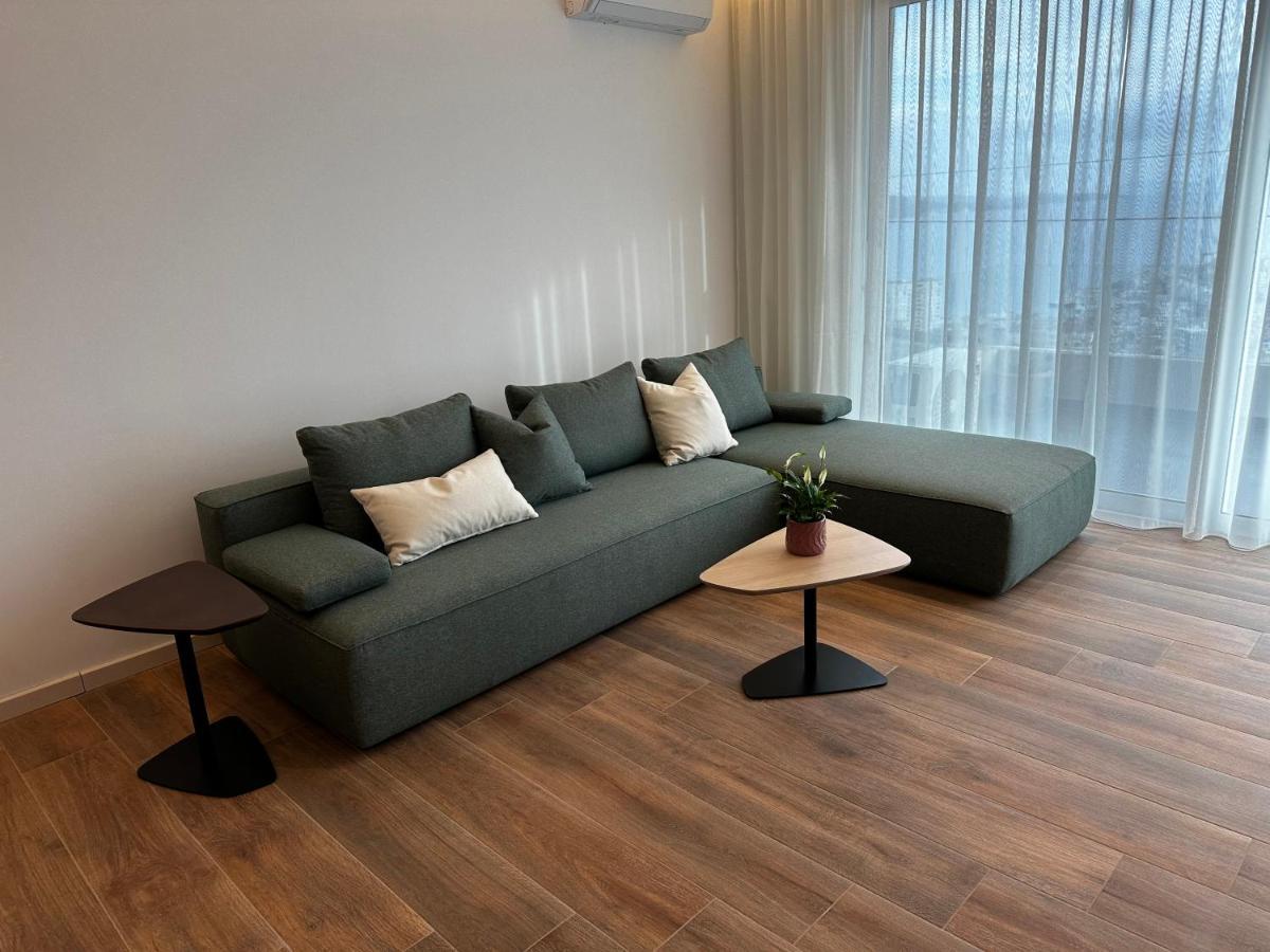 Rustemi Aparthotel Sarandë Buitenkant foto