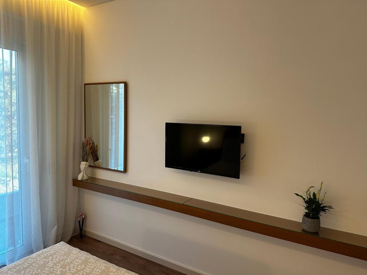 Rustemi Aparthotel Sarandë Buitenkant foto