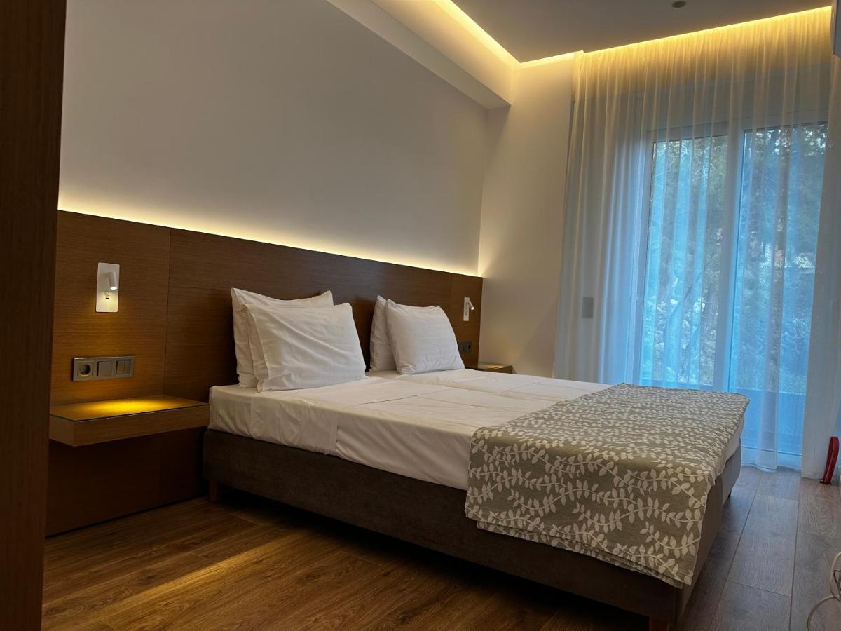 Rustemi Aparthotel Sarandë Buitenkant foto