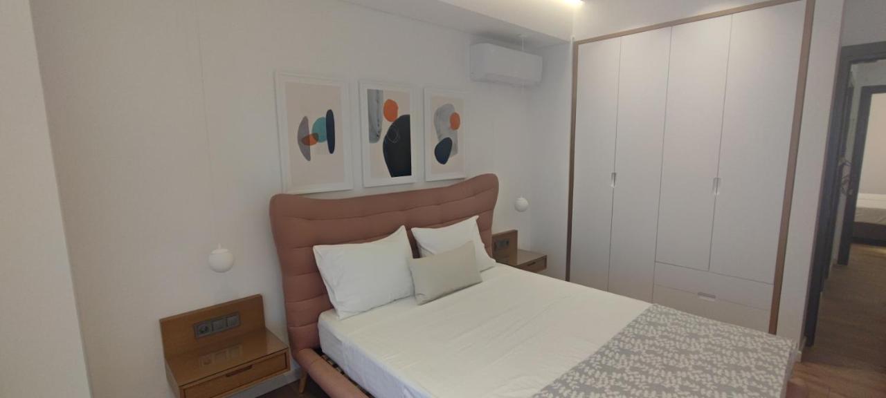 Rustemi Aparthotel Sarandë Buitenkant foto