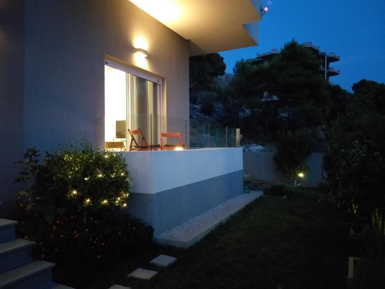 Rustemi Aparthotel Sarandë Buitenkant foto