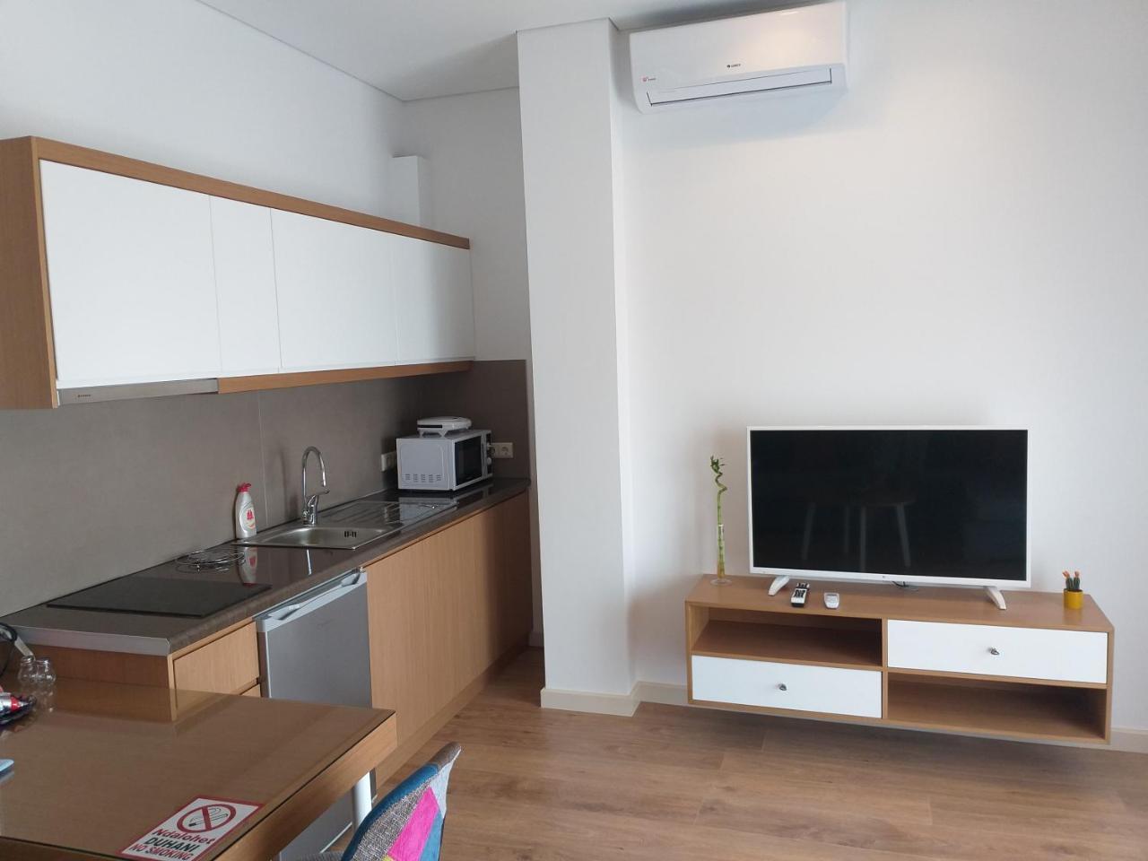 Rustemi Aparthotel Sarandë Buitenkant foto