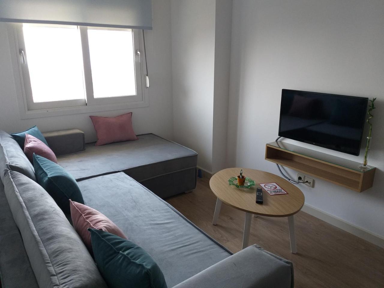 Rustemi Aparthotel Sarandë Buitenkant foto