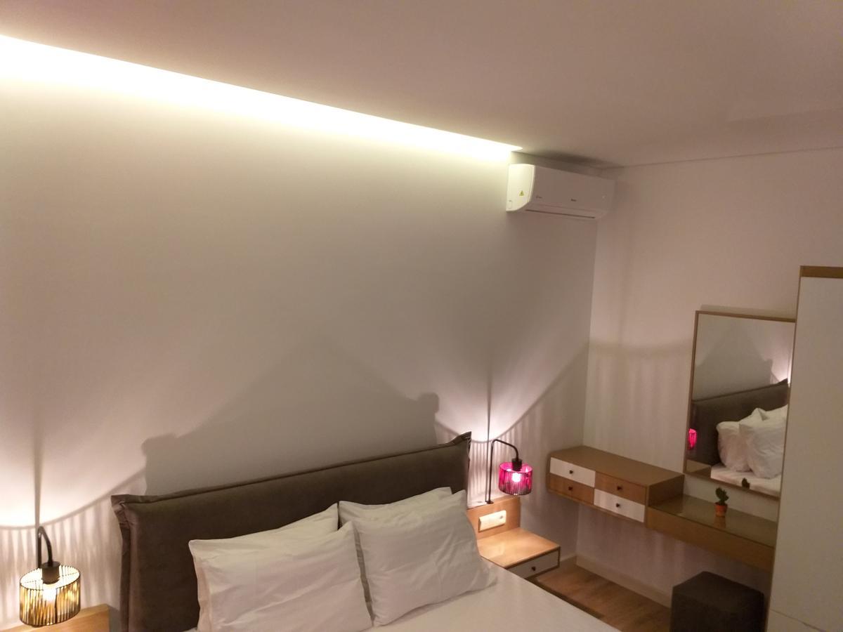 Rustemi Aparthotel Sarandë Buitenkant foto