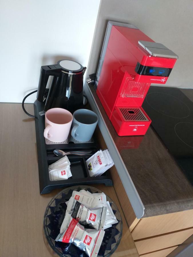Rustemi Aparthotel Sarandë Buitenkant foto