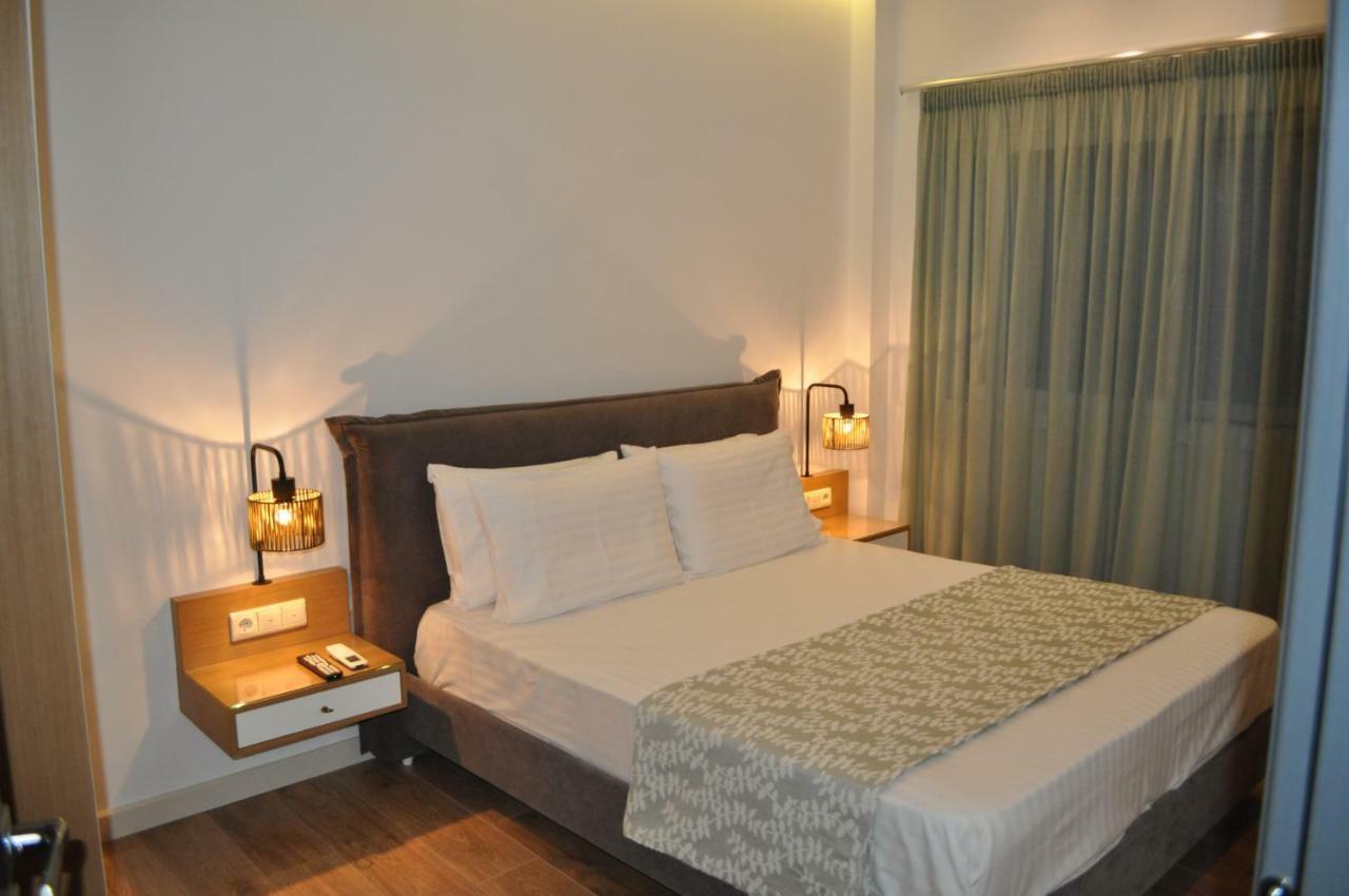 Rustemi Aparthotel Sarandë Buitenkant foto